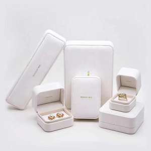 Aangepaste lederen luxe armband ketting oorbellen ringdoos verpakking sieradendoos