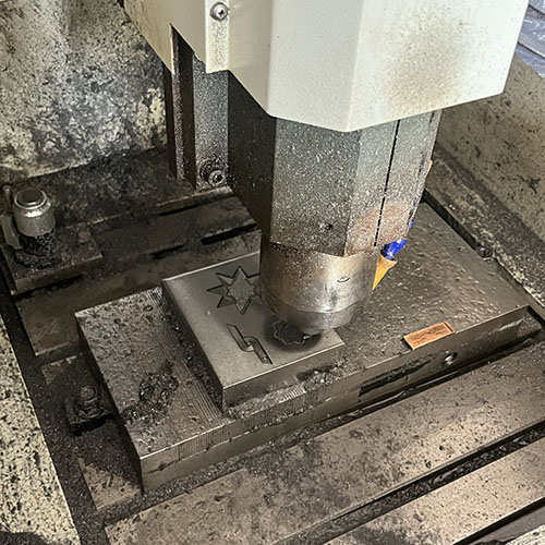 制作模具.jpg